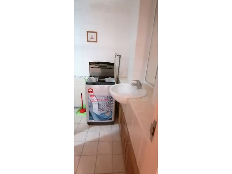 Kediaman Servis untuk Dijual di 38 Bidara Condominium - Ann Ong - Bathroom - PropertyGuru.com.my