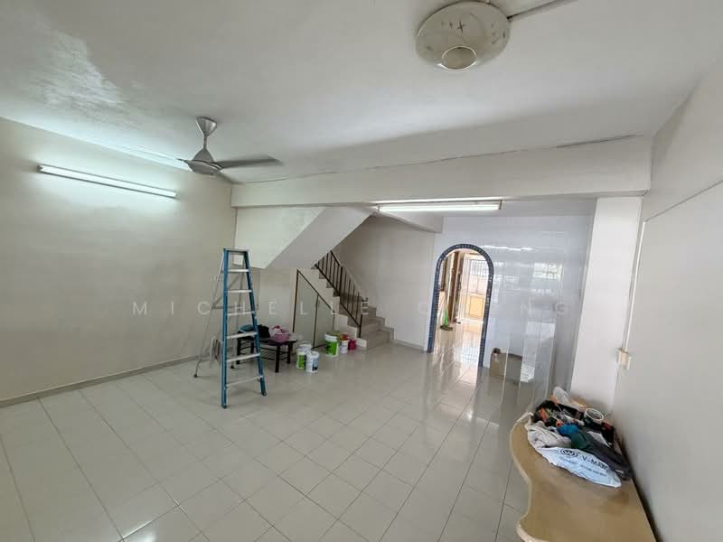 Rumah Teres 2 Tingkat untuk Dijual di Taman Seri Gaya (Ipoh) - Michelle Cheng - Living Room - PropertyGuru.com.my