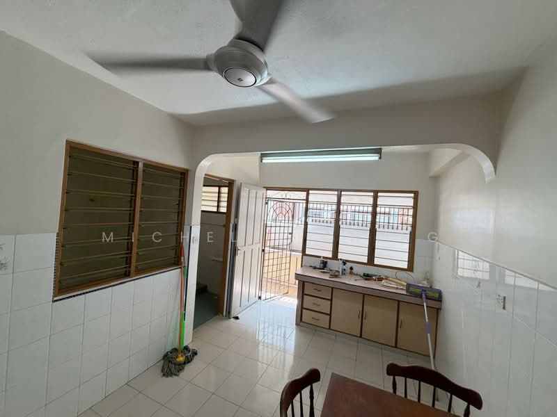 Rumah Teres 2 Tingkat untuk Dijual di Taman Seri Gaya (Ipoh) - Michelle Cheng - Dining Room - PropertyGuru.com.my