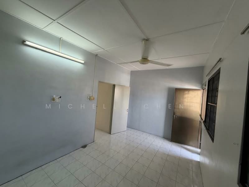Rumah Teres 2 Tingkat untuk Dijual di Taman Seri Gaya (Ipoh) - Michelle Cheng - Bedroom - PropertyGuru.com.my