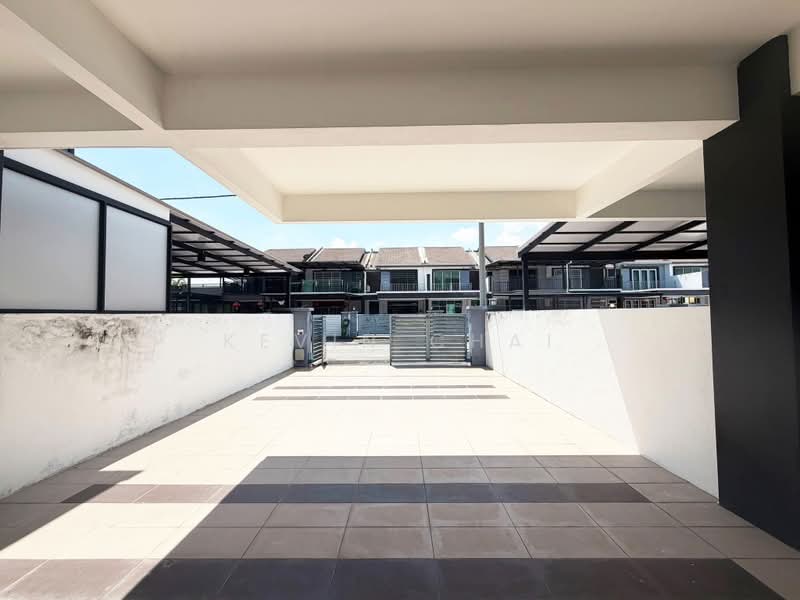 2-storey Terraced House for Sale in Kampar (Perak) - Kevin Chai - Car Porch - PropertyGuru.com.my