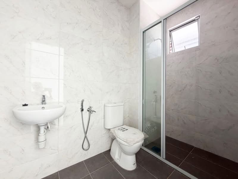 2-storey Terraced House for Sale in Kampar (Perak) - Kevin Chai - Bathroom - PropertyGuru.com.my