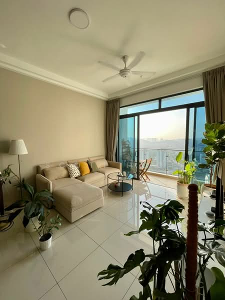 Servis Apartment untuk Dijual di PJ Midtown - Scott Hooi - Living Room - PropertyGuru.com.my