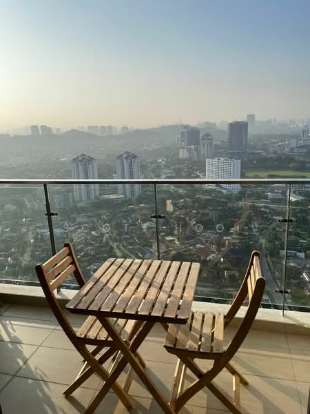 Servis Apartment untuk Dijual di PJ Midtown - Scott Hooi - Balcony - PropertyGuru.com.my