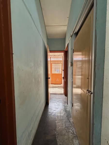 Rumah Teres 1 Tingkat untuk Dijual di Bayan Lepas (Penang) - Li Fang - Corridor - PropertyGuru.com.my