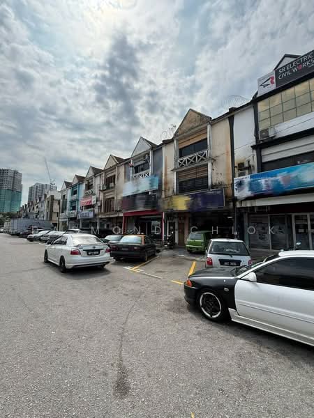 Shop for Sale in Taman Tampoi Utama (Johor Bahru) - Dasmond Chiok - PropertyGuru.com.my
