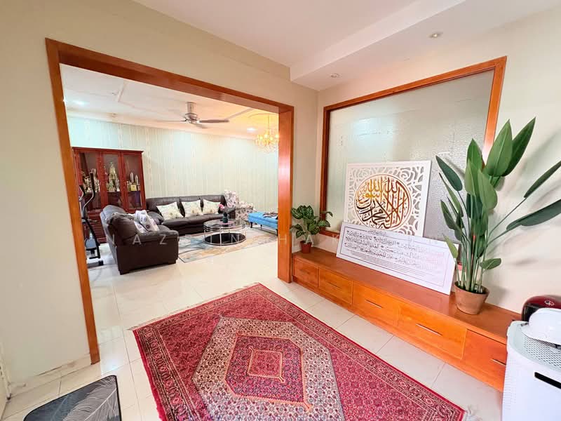Terraced House for Sale in Bukit Jelutong (Shah Alam) - Nazrin Hakimin - Living Room - PropertyGuru.com.my