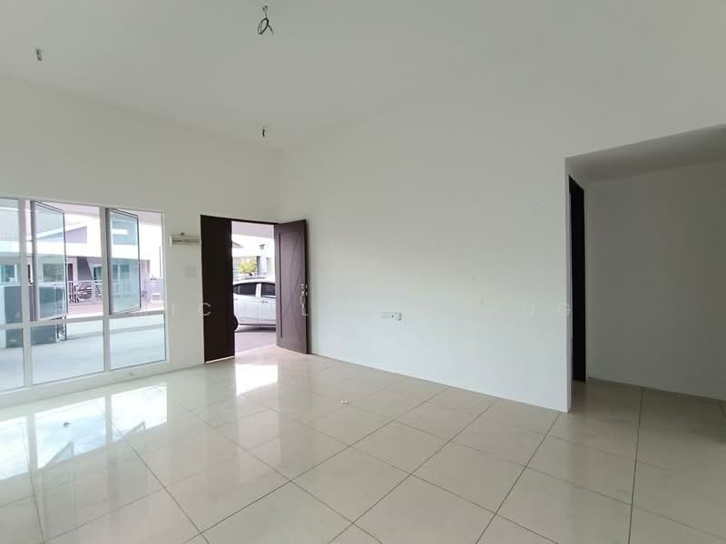Rumah Kluster untuk Dijual di Taman Klebang Delima (Ipoh) - Michelle Cheng - Living Room - PropertyGuru.com.my