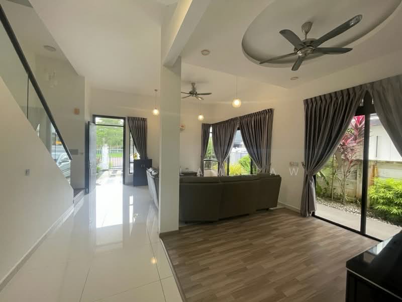 Cluster House for Sale in Horizon Hills (Iskandar Puteri (Nusajaya)) - Endy Law Law - Living Room - PropertyGuru.com.my