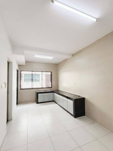 Pangsapuri untuk Disewa di Crystal Tower - Sha Saravanan - Kitchen - PropertyGuru.com.my