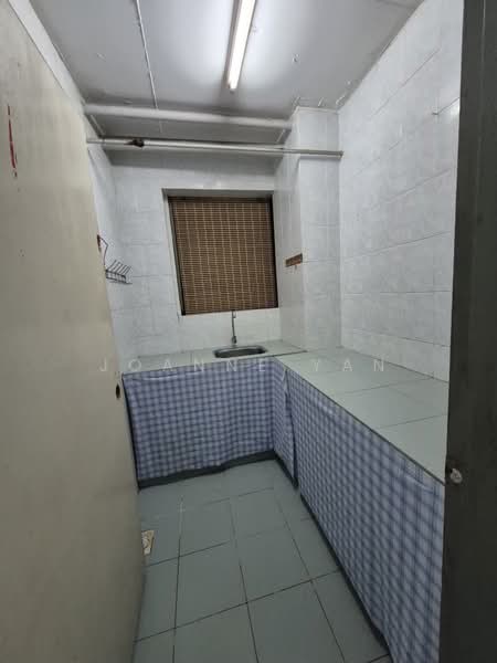 Rumah Flat untuk Disewa di Desa Sri Puteri - Joanne Yan - Kitchen - PropertyGuru.com.my