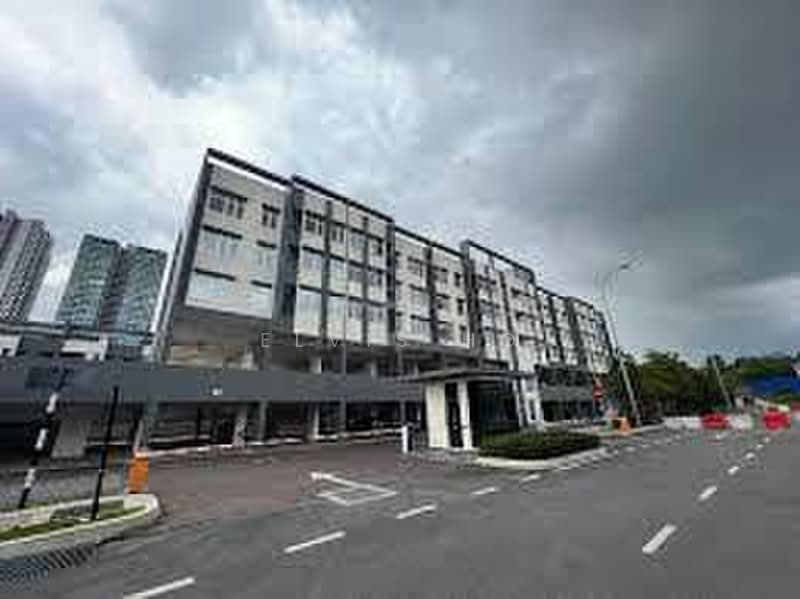 Townhouse for Sale in Seri Kembangan (Selangor) - Elvis Ho - Exterior - PropertyGuru.com.my