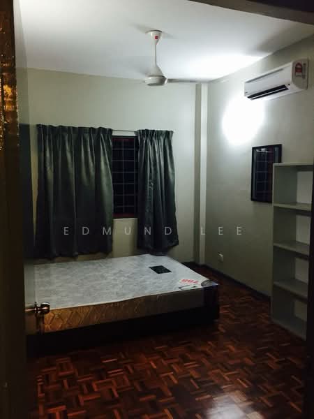 Apartment for Sale at Subang Jaya Lafite - Edmund Lee - Bedroom - PropertyGuru.com.my
