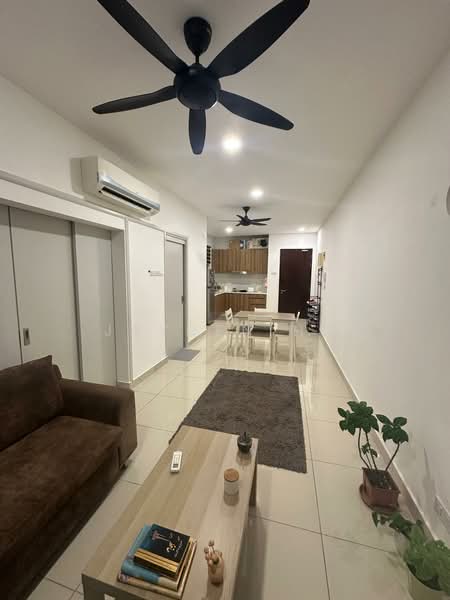 Servis Apartment untuk Disewa di Pacific Star - Jayden Ho - Living Room - PropertyGuru.com.my