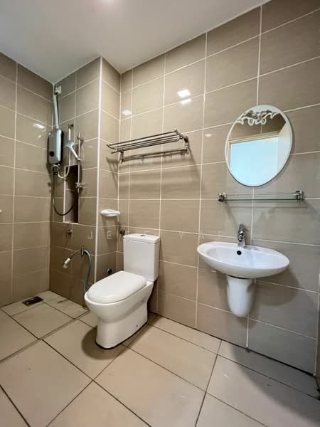 Service Residence for Rent at Sky Loft Premium Suites - Jeff Yap - Bathroom - PropertyGuru.com.my