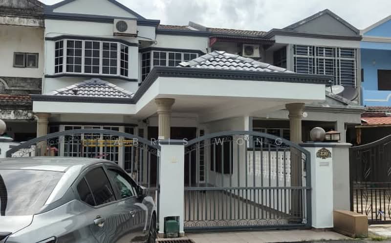 Rumah Teres 2 Tingkat untuk Dijual di Taman Saujana (Klang) - Tabris Wong - Exterior - PropertyGuru.com.my