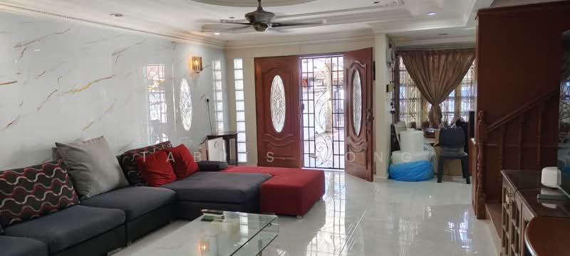 Rumah Teres 2 Tingkat untuk Dijual di Taman Saujana (Klang) - Tabris Wong - Living Room - PropertyGuru.com.my
