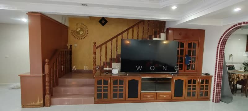 Rumah Teres 2 Tingkat untuk Dijual di Taman Saujana (Klang) - Tabris Wong - Living Room - PropertyGuru.com.my