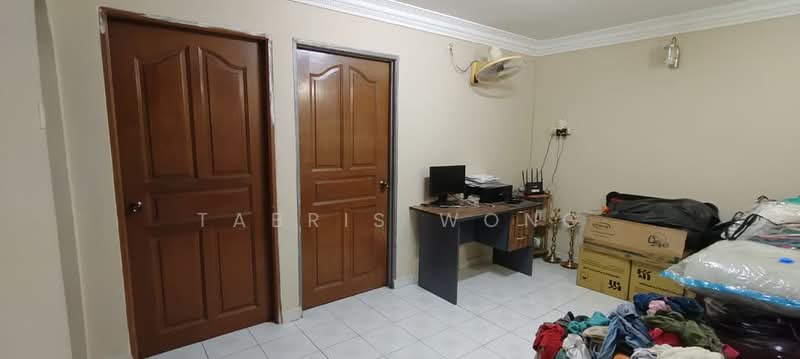 Rumah Teres 2 Tingkat untuk Dijual di Taman Saujana (Klang) - Tabris Wong - Study - PropertyGuru.com.my
