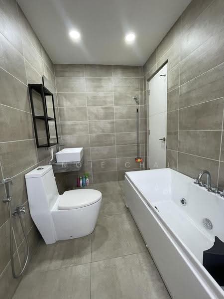 Rumah Bandar untuk Dijual di Sunway Damansara (Kota Damansara) - Angie Chai - Bathroom - PropertyGuru.com.my