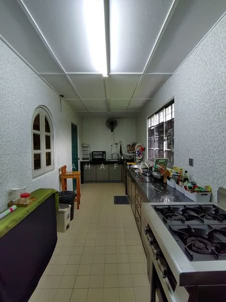 Semi-Detached House for Sale in Seksyen 9 (Shah Alam) - Mahafiz . - Kitchen - PropertyGuru.com.my