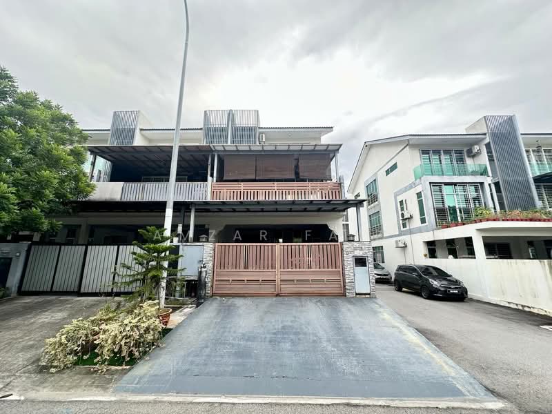 3-storey Terraced House for Sale in Kajang (Selangor) - Amzar Faiz - PropertyGuru.com.my
