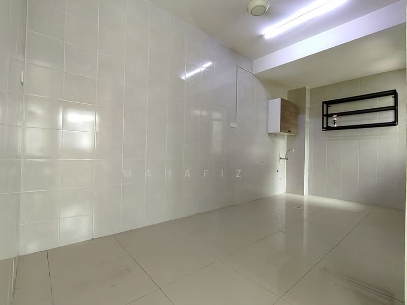 Semi-Detached House for Sale in Bandar Saujana Putra (Tanjong Duabelas) - Mahafiz . - PropertyGuru.com.my