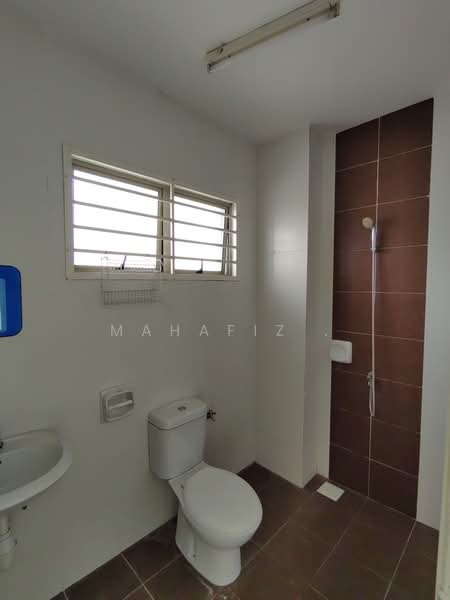 Semi-Detached House for Sale in Bandar Saujana Putra (Tanjong Duabelas) - Mahafiz . - PropertyGuru.com.my