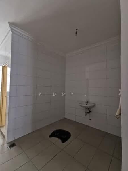 3-storey Terraced House for Rent in Setia Alam (Selangor) - Kimmy . - Bathroom - PropertyGuru.com.my