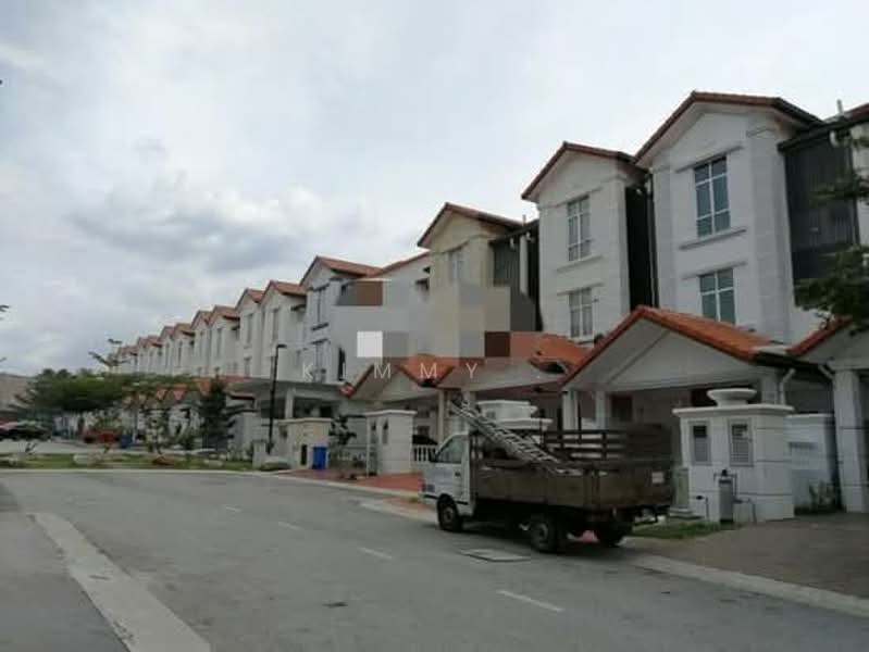 3-storey Terraced House for Rent in Setia Alam (Selangor) - Kimmy . - Exterior - PropertyGuru.com.my