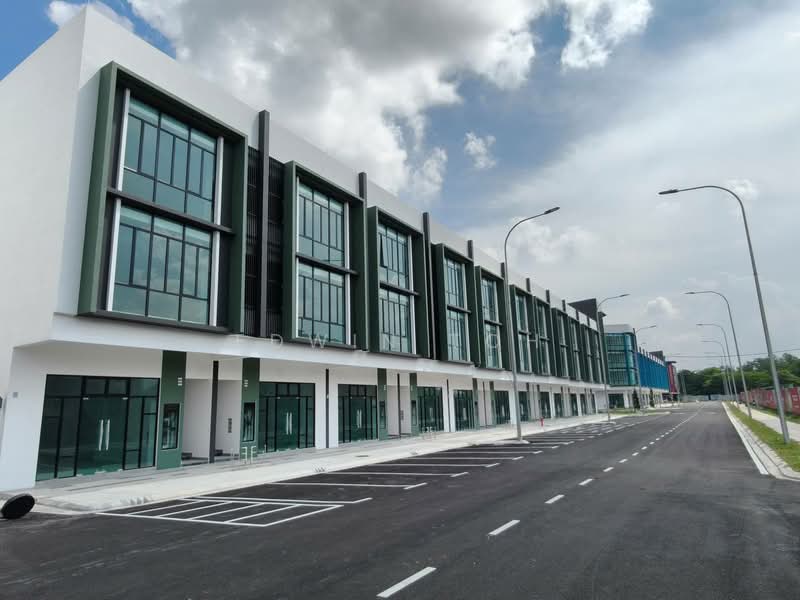 Shop / Office for Rent in Bandar Baru Permas Jaya (Permas Jaya) - Edwin Toh - Exterior - PropertyGuru.com.my