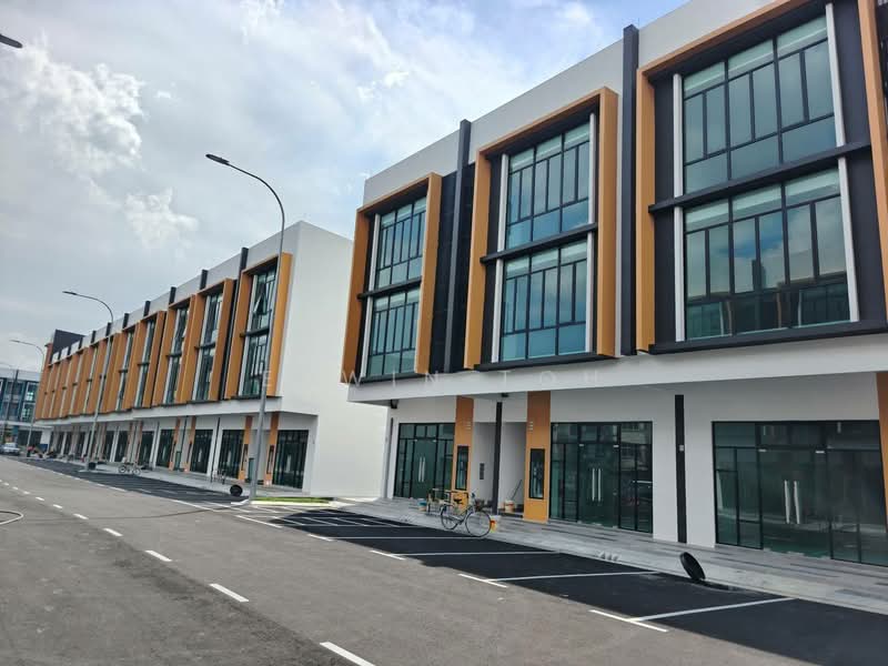 Shop / Office for Rent in Bandar Baru Permas Jaya (Permas Jaya) - Edwin Toh - Exterior - PropertyGuru.com.my