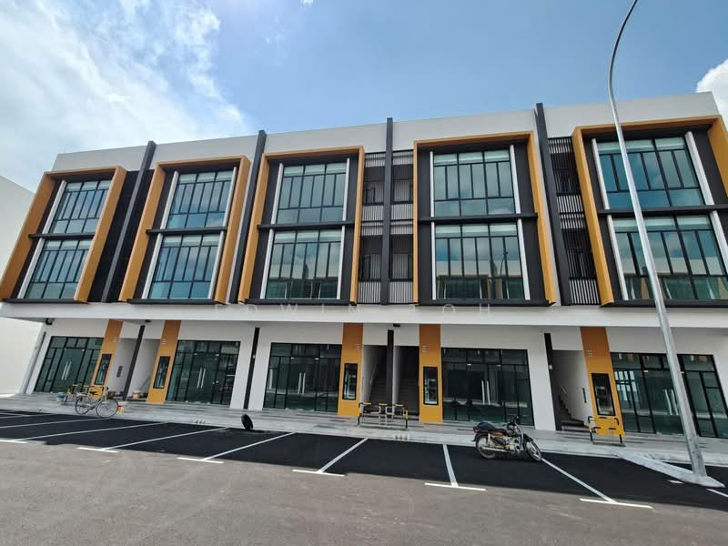Shop / Office for Rent in Bandar Baru Permas Jaya (Permas Jaya) - Edwin Toh - Exterior - PropertyGuru.com.my