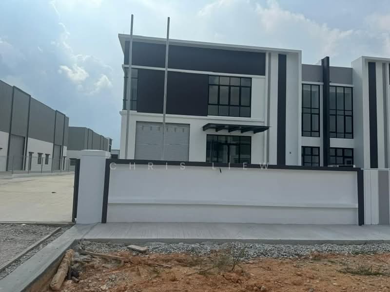 Kilang Berkembar untuk Dijual di Eco Business Park 2 Senai (Senai) - Chris Liew - Exterior - PropertyGuru.com.my