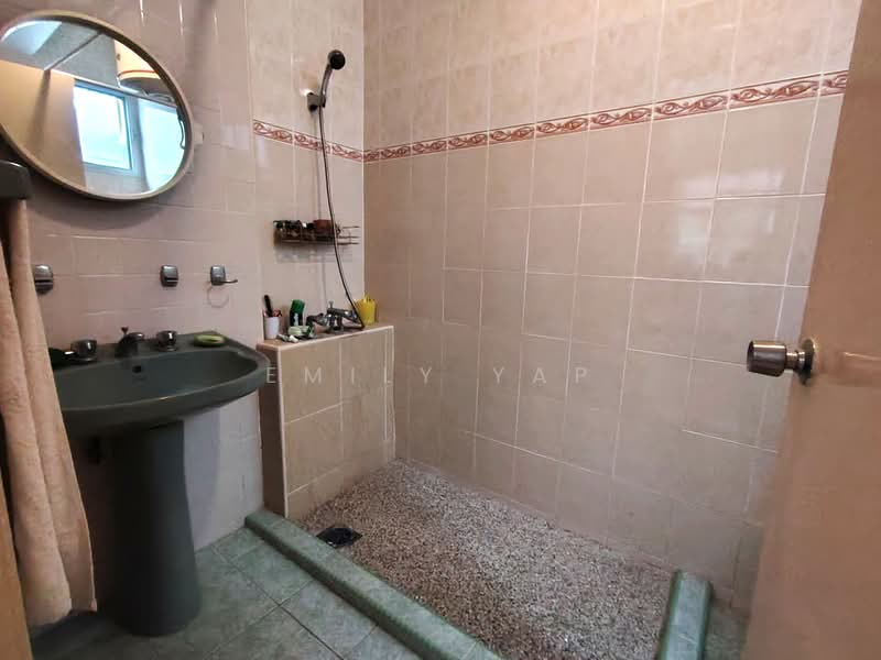 Pangsapuri untuk Dijual di Meranti Apartment - Emily Yap - Bathroom - PropertyGuru.com.my