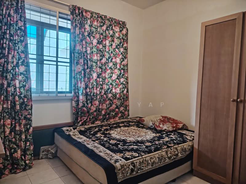 Pangsapuri untuk Dijual di Meranti Apartment - Emily Yap - 2nd Bedroom - PropertyGuru.com.my