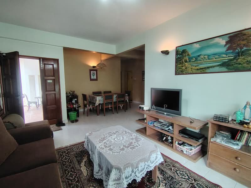 Pangsapuri untuk Dijual di Meranti Apartment - Emily Yap - Living Room - PropertyGuru.com.my