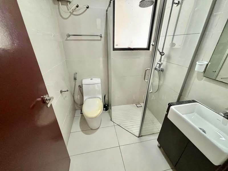 Kondominium untuk Disewa di Lovell @ Country Garden Danga Bay - Michelle Liang - Bathroom - PropertyGuru.com.my