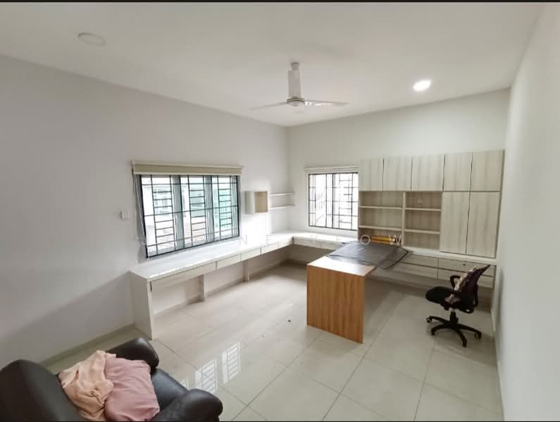 Bungalow for Sale in Ipoh (Perak) - Joline YEOW - Study - PropertyGuru.com.my