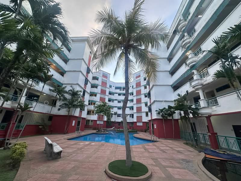 Pangsapuri untuk Dijual di Pangsapuri Sri Molek - Noor Shafina Ahmad - Exterior - PropertyGuru.com.my