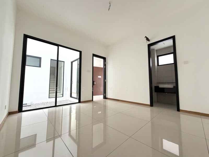 Rumah Kluster untuk Dijual di Senibong Cove (Masai) - Shirley Lim - Bedroom 4 - PropertyGuru.com.my