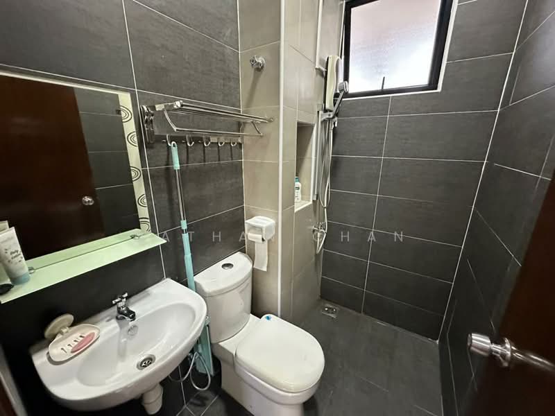 Rumah Teres 2-Tingkat untuk Dijual di Taman Seri Austin (Tebrau) - Nathan Chan - PropertyGuru.com.my