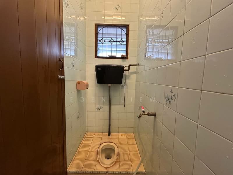 2-storey Terraced House for Sale in Taman Sentosa (Johor Bahru) - Eden Liew - Bathroom - PropertyGuru.com.my