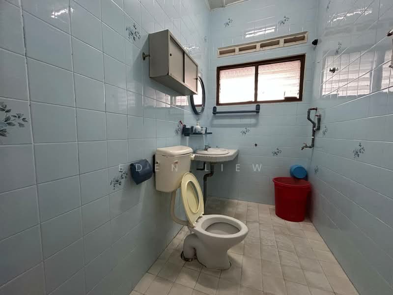2-storey Terraced House for Sale in Taman Sentosa (Johor Bahru) - Eden Liew - Bathroom - PropertyGuru.com.my
