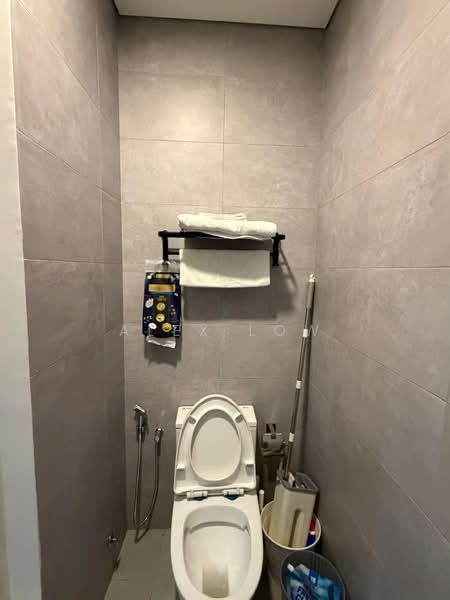 Servis Apartment untuk Disewa di Cubic Botanical - Alex Low - Bathroom - PropertyGuru.com.my