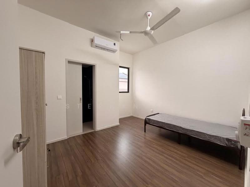 2-storey Terraced House for Rent in Taman Melawati (Ulu Kelang) - Stephanie . - Bedroom - PropertyGuru.com.my