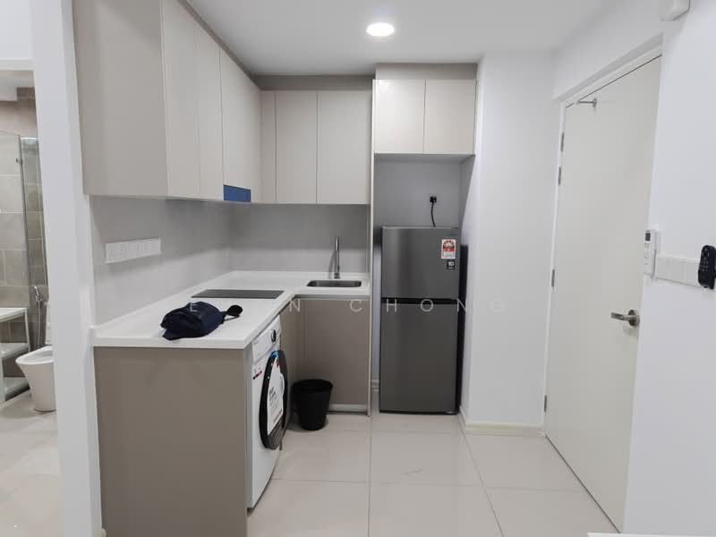 Kediaman Servis untuk Disewa di Residensi Estetik 8 (Est8) - Evan Chong - Kitchen - PropertyGuru.com.my