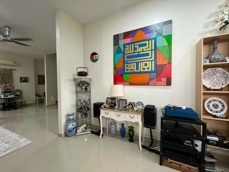 Bungalow House for Sale in Bukit Rahman Putra (Sungai Buloh) - Luqman Ramli - Living Room - PropertyGuru.com.my