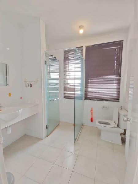 Semi-Detached House for Sale in Setia Damai (Setia Alam) - Joanne Tan - Bathroom - PropertyGuru.com.my
