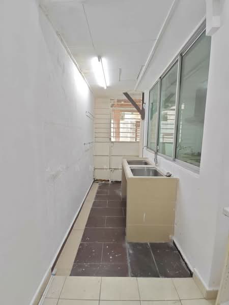 Semi-Detached House for Sale in Setia Damai (Setia Alam) - Joanne Tan - Kitchen - PropertyGuru.com.my
